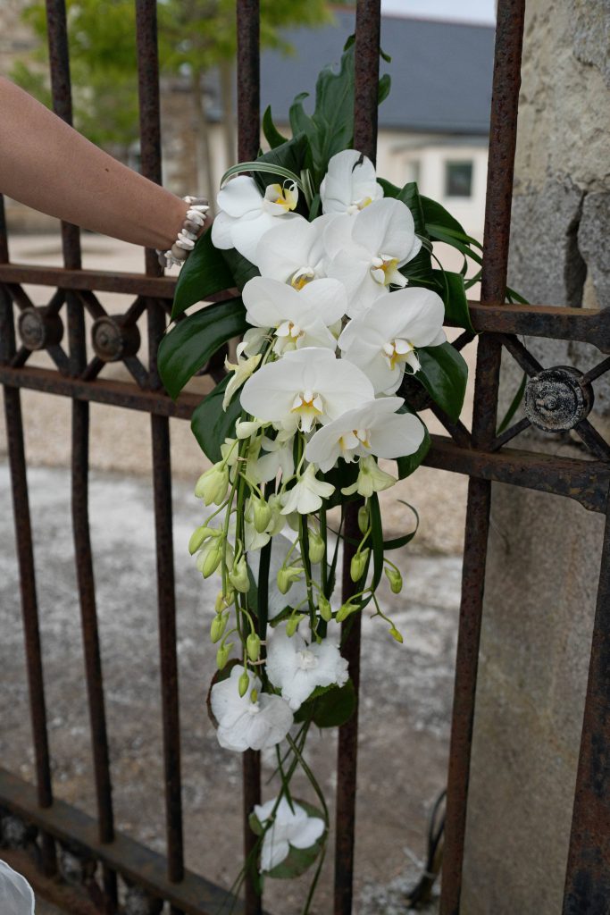 bouquet de mariée moderne et cascade