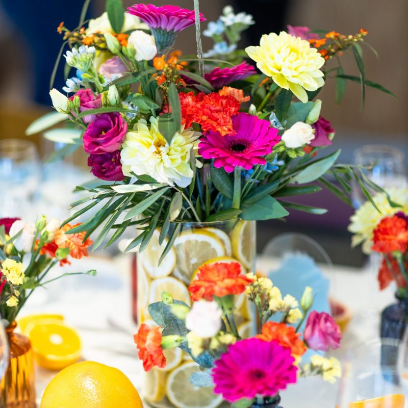 Centre de table fleuri